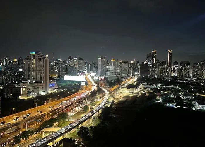 Rama 9 - Private Duplex - Fully Equipped - Sky Pool - Gym - 24hrs Mart