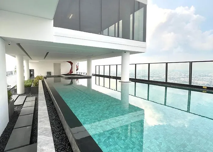 Rama 9 - Private Duplex - Fully Equipped - Sky Pool - Gym - 24hrs Mart Lägenhet Bangkok