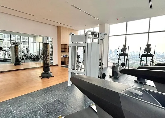 Lägenhet Rama 9 - Private Duplex - Fully Equipped - Sky Pool - Gym - 24hrs Mart *