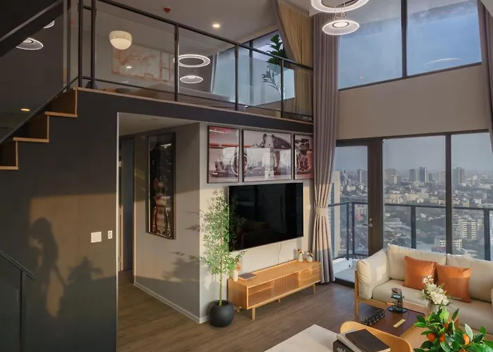 Rama 9 - Private Duplex - Fully Equipped - Sky Pool - Gym - 24hrs Mart Lägenhet