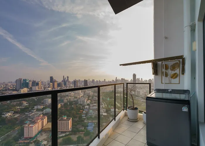 Lägenhet Rama 9 - Private Duplex - Fully Equipped - Sky Pool - Gym - 24hrs Mart Bangkok